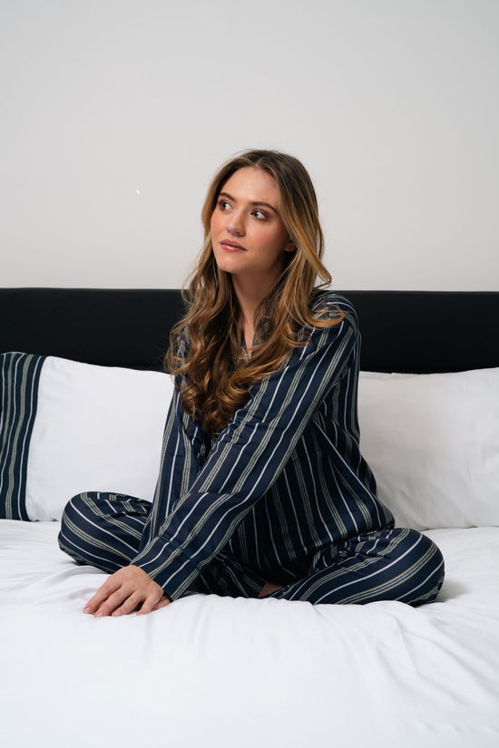 DARK NAVY STRIPE -- Women’s Luxury Comfort Bamboo Pajama Set